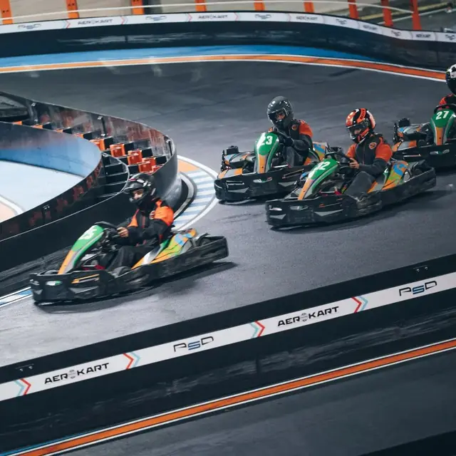Salle + activité karting