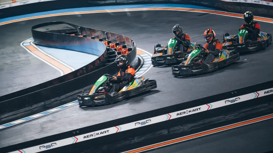 Course de karting chez Aerokart